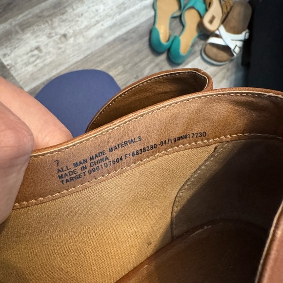 Brown Leather Women's Shoes - Picture 5 of 5